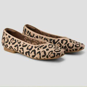 Vivaia leopard print flats 7.5/38W Like New